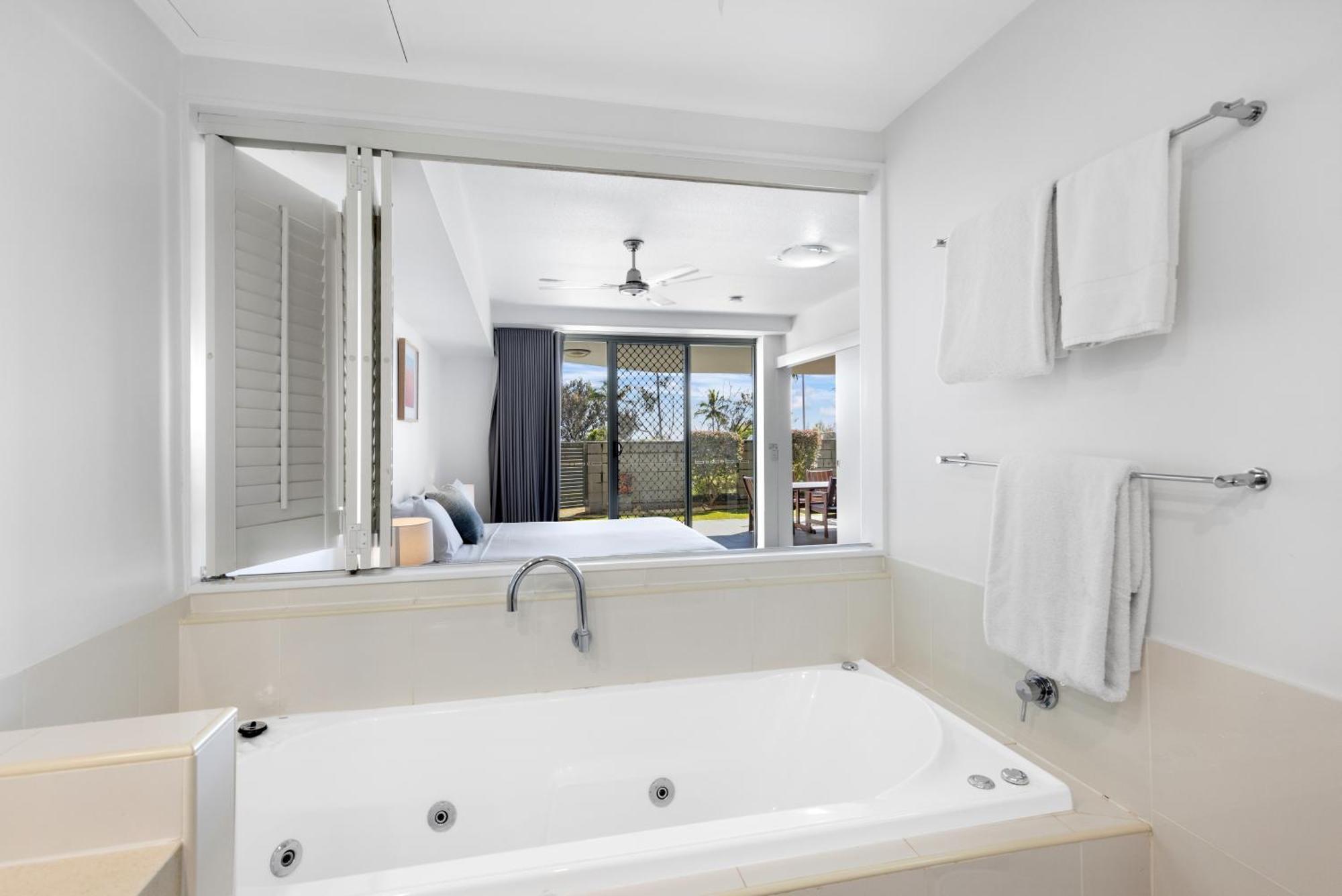 Beaches On Lammermoor Apartments Yeppoon Exterior photo